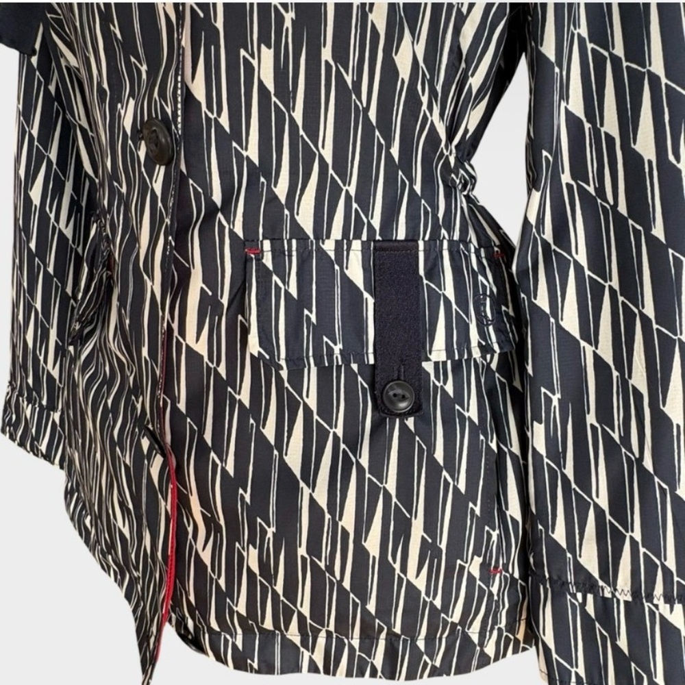 Lands' End Navy & White Patterned Rain Jacket with Red Lining - Picture 12 of 14